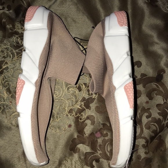 BRAND NEW SOCK SHOES ‼️🖤 - Picture 4 of 5